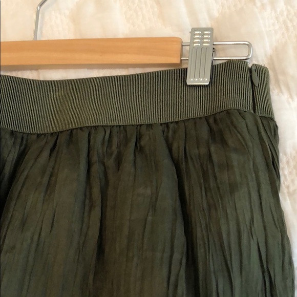 J. Crew Ruffled Mini Skirt - Picture 2 of 4